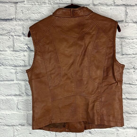 Chelsea & Violet Moto Biker Vest Cognac Faux Leather Size Large Buckle Collar - Picture 6 of 6